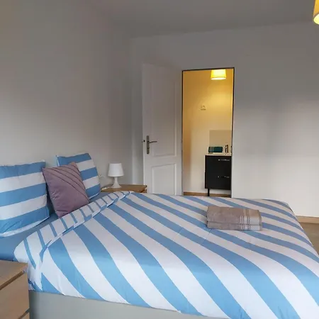 Hotes De B&B