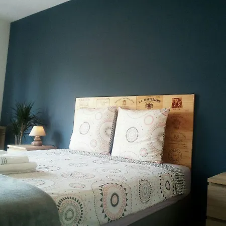 Hotes De B&B 3*